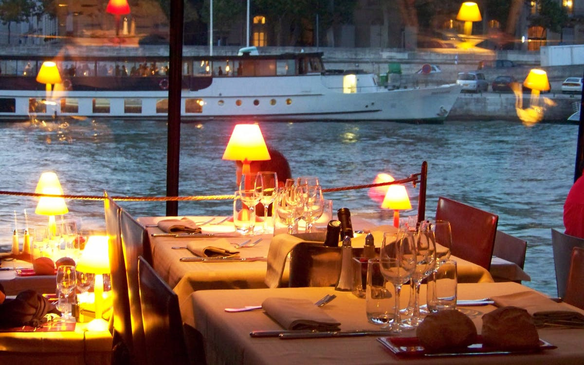 Paris Dinner Cruises
 Dinner Cruise on Seine with Champagne Best Price