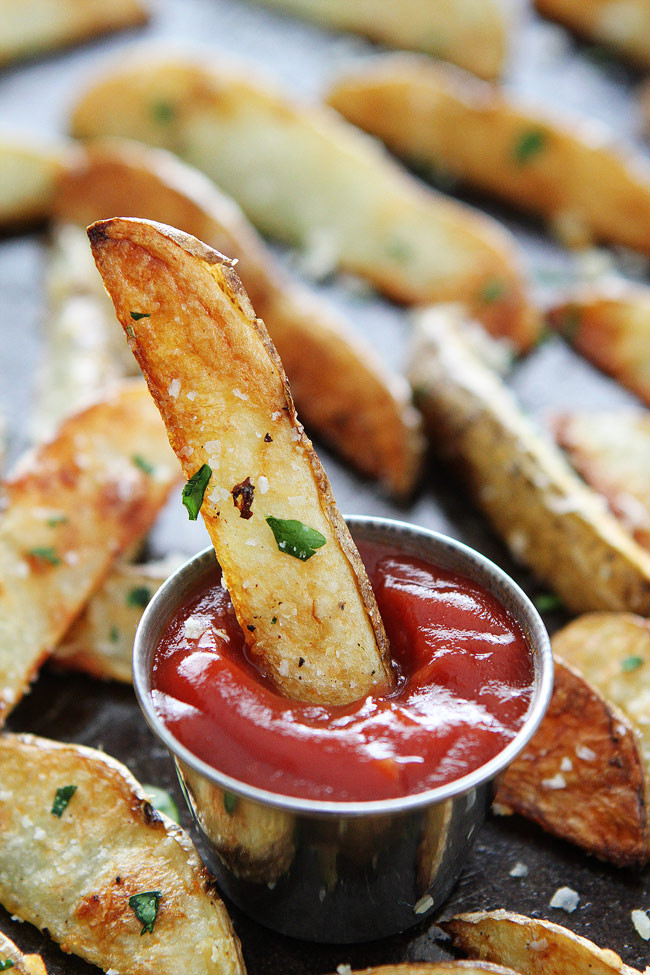 Parmesan Potato Wedges
 Garlic Parmesan Potato Wedges