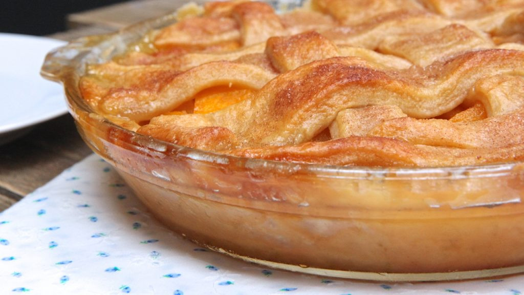 Peach Cobbler Pie
 Easy Southern Peach Cobbler Recipe