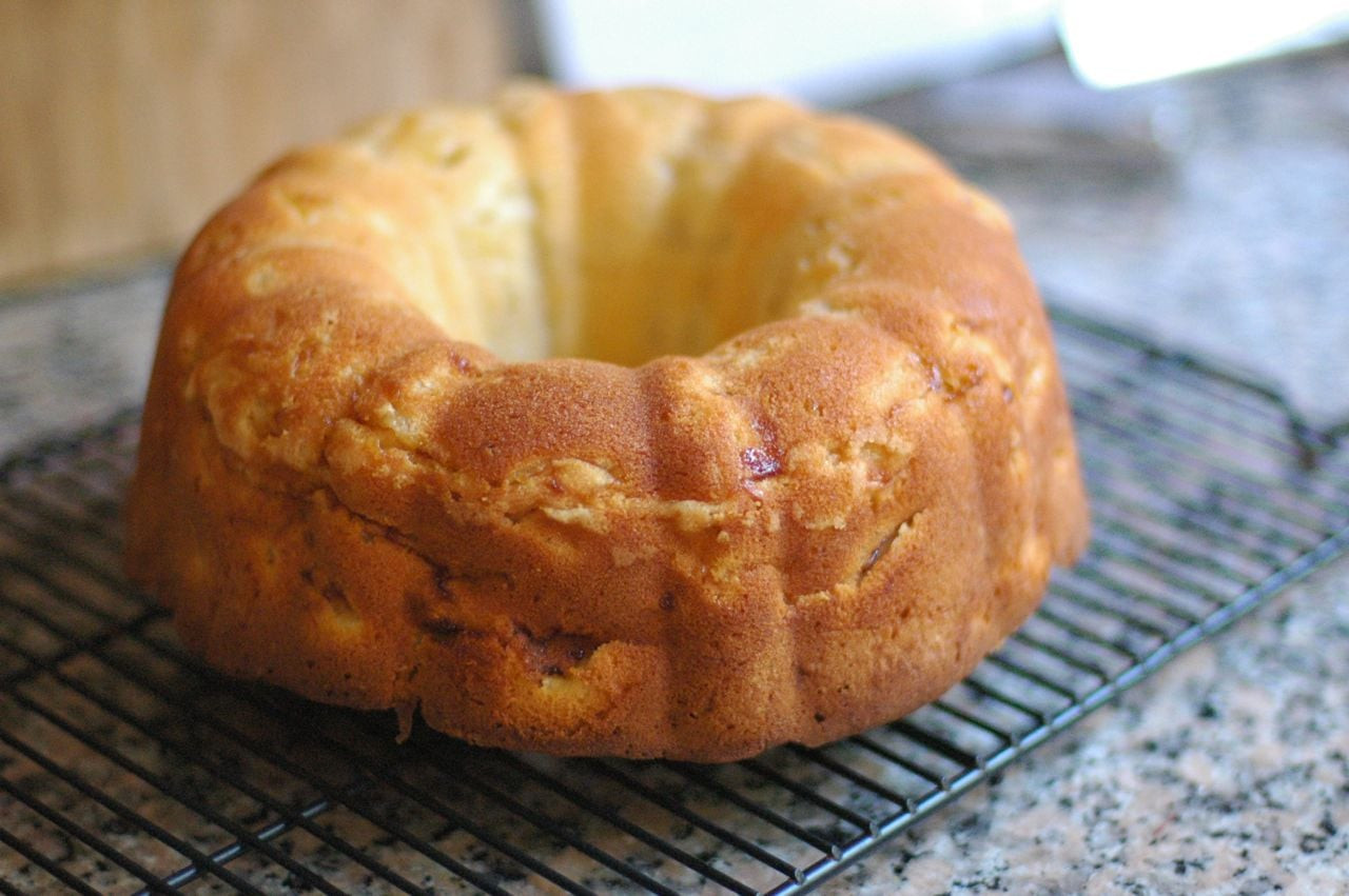 Peach Pound Cake
 Recipe for a Perfectly Moist Peach Pound Cake