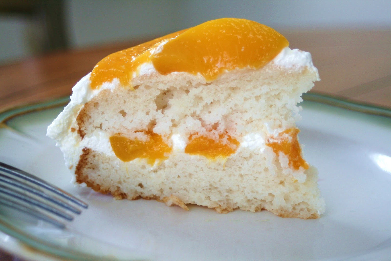 Peaches And Cream Dessert
 I Thee Cook Peaches and Cream Cake