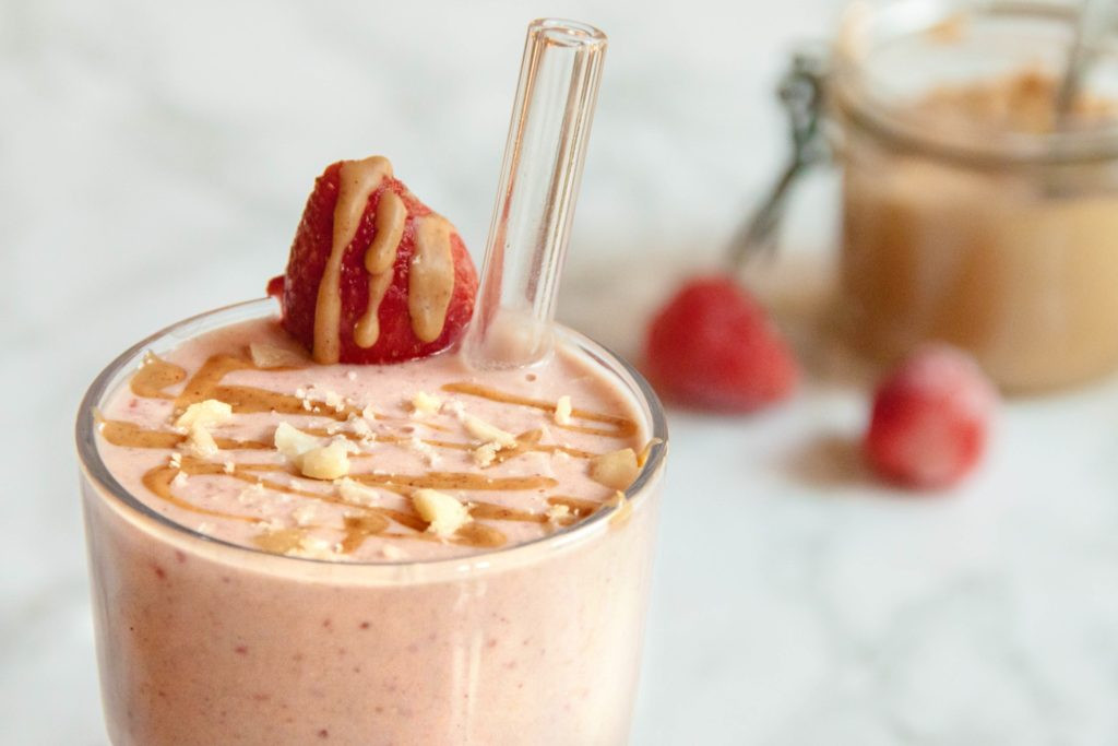 Peanut Butter And Jelly Smoothies
 Peanut Butter and Jelly Smoothie