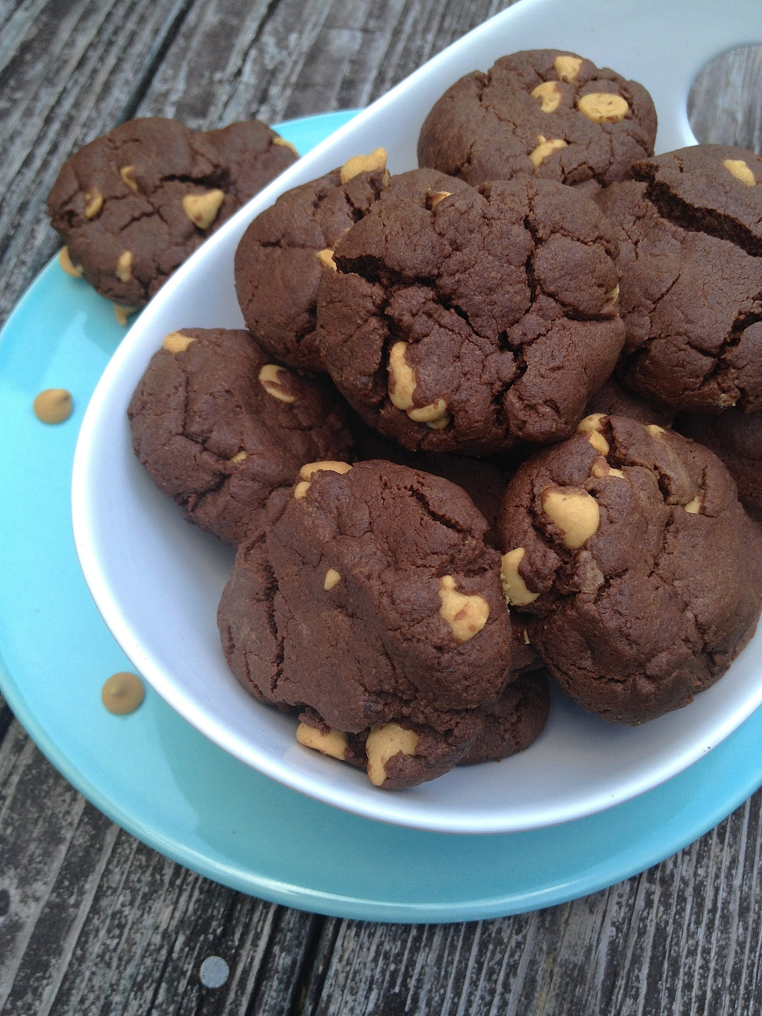 Peanut Butter Chocolate Cookies
 Flourless Chocolate Peanut Butter Chip Cookies