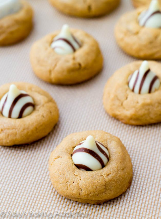 Peanut Butter Cookies Easy
 Soft & Thick Peanut Butter Cookie Recipe Sallys Baking