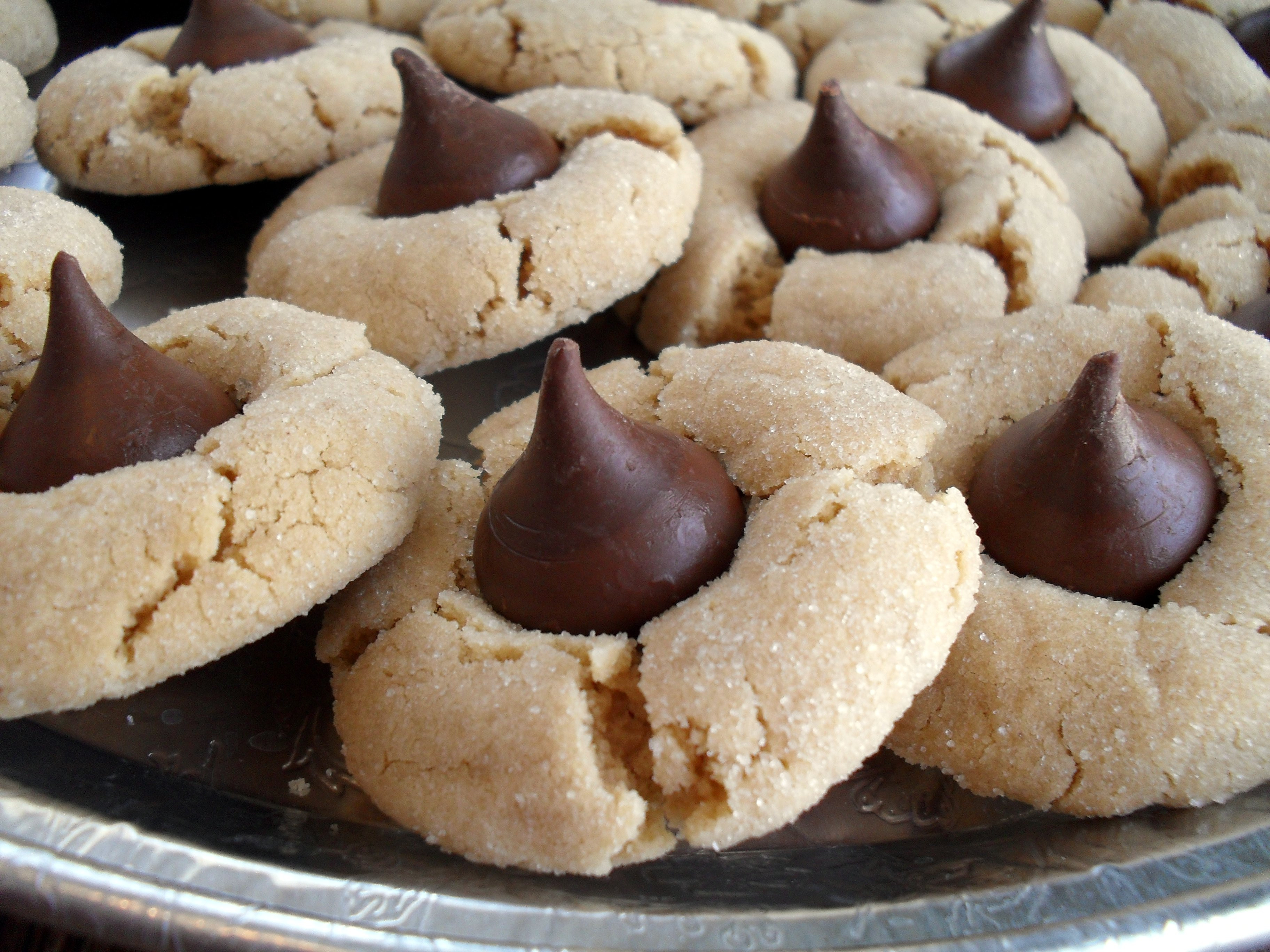 Peanut Butter Cookies With Hershey Kiss
 Cookie Mondays Peanut Butter Blossoms