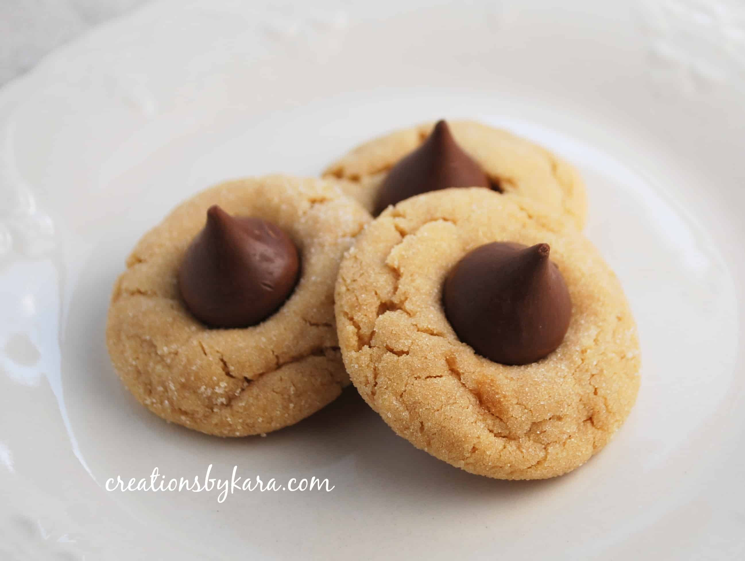 Peanut Butter Cookies With Hershey Kiss
 Peanut Butter Kiss Cookies