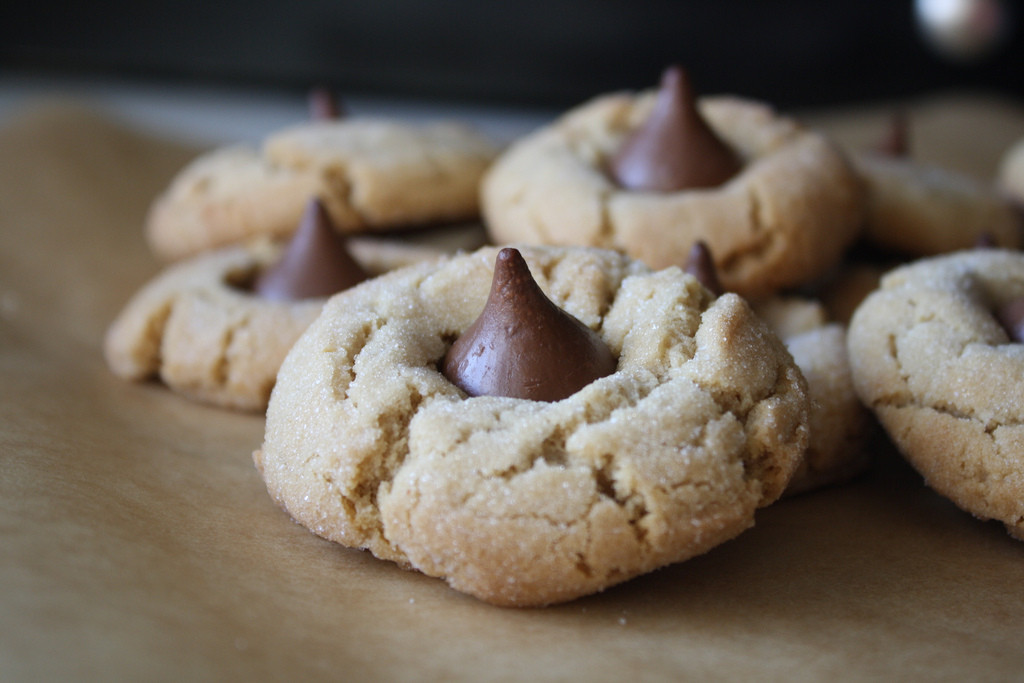 Peanut Butter Cookies With Kisses
 Christmas Cookies