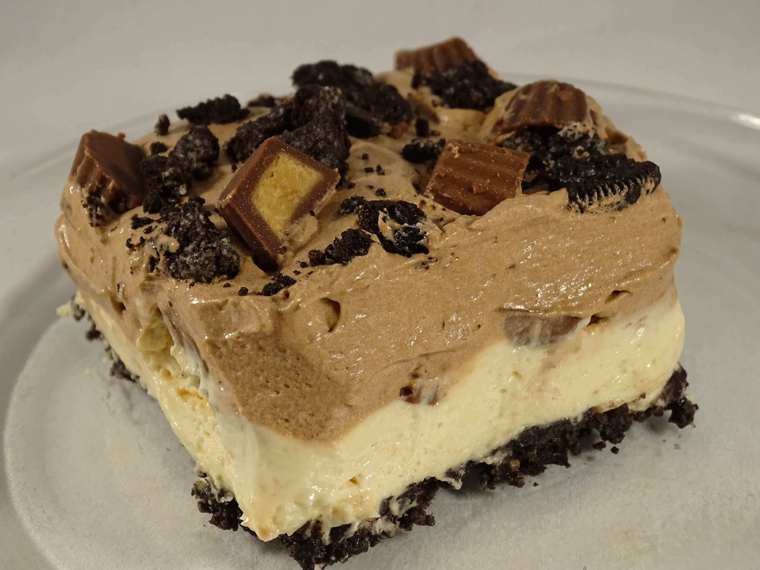 Peanut Butter Dessert
 A Creamy No Bake Peanut Butter Cup Dessert