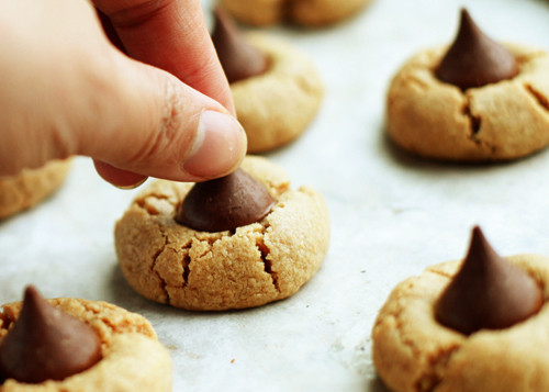 Peanut Butter Kiss Cookies
 Peanut Butter Kiss Cookies