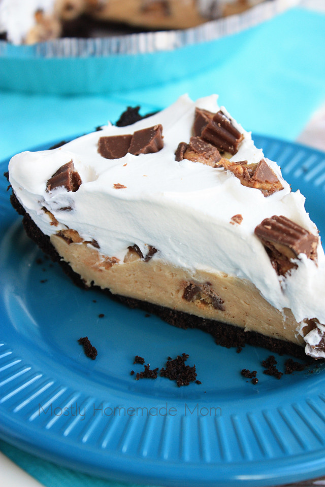 Peanut Butter Pie With Cool Whip
 Peanut Butter Cup Cool Whip Pie