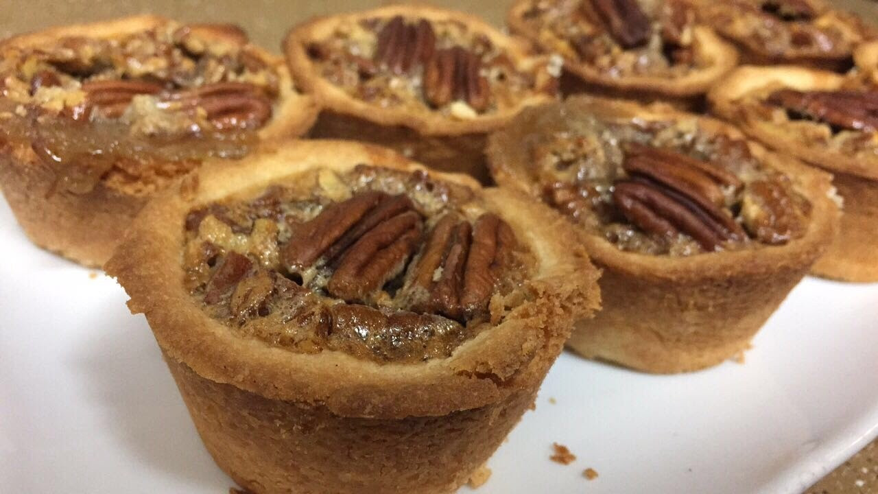 Pecan Pie Pioneer Woman
 mini pecan pies pioneer woman