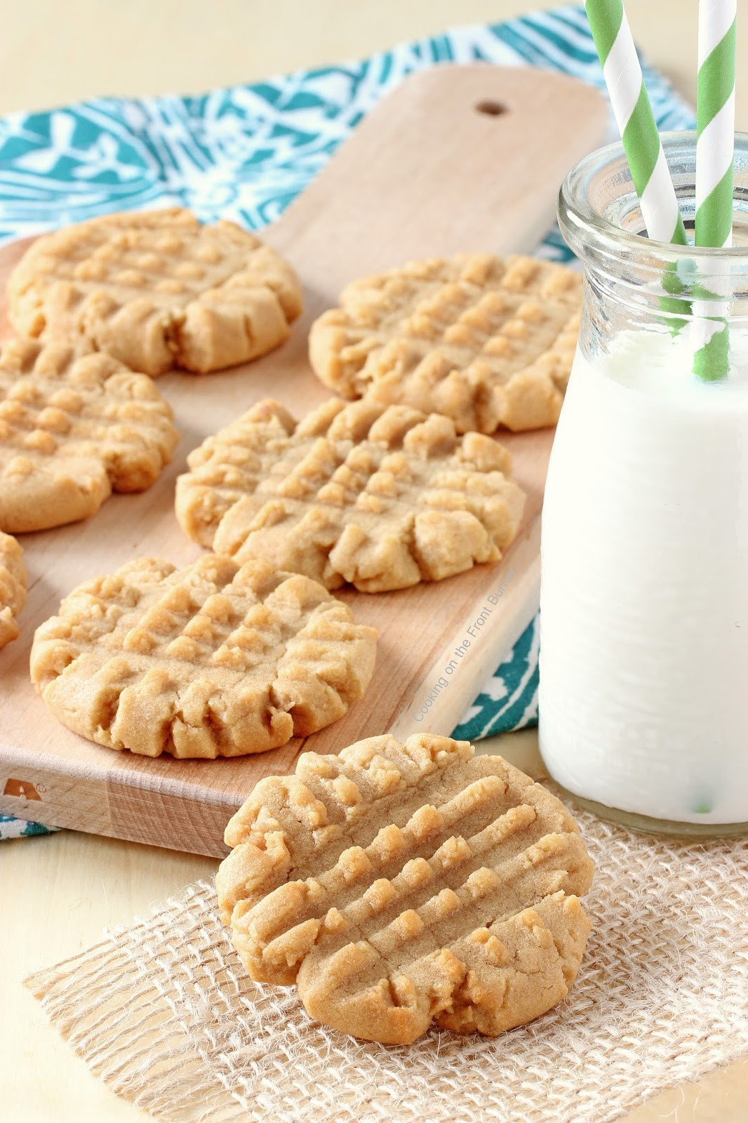 Penut Butter Cookies
 OLD FASHIONED PEANUT BUTTER COOKIES