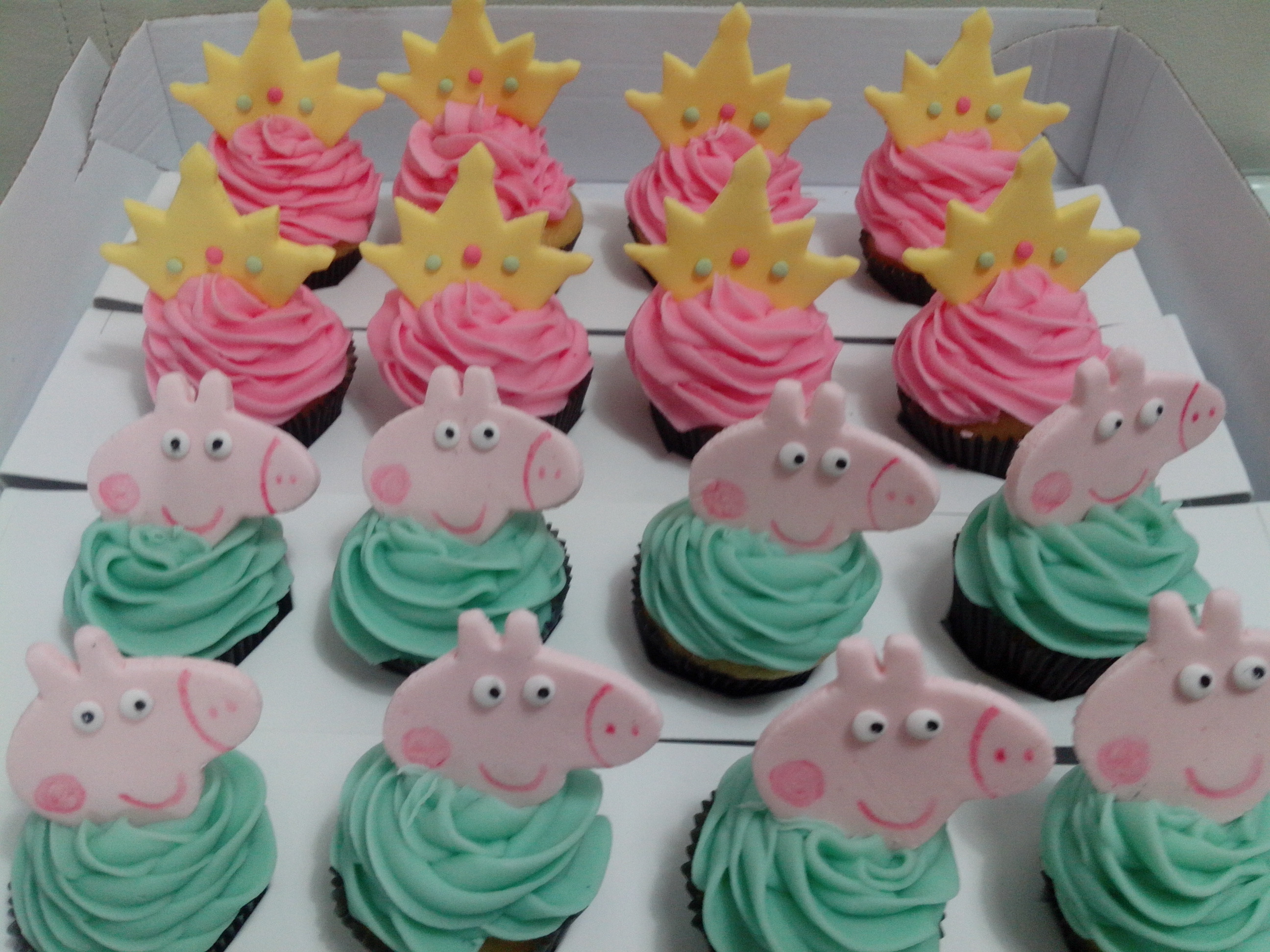 Peppa Pig Cupcakes
 Peppa Pig Cupcakes Cake Ideas and Designs