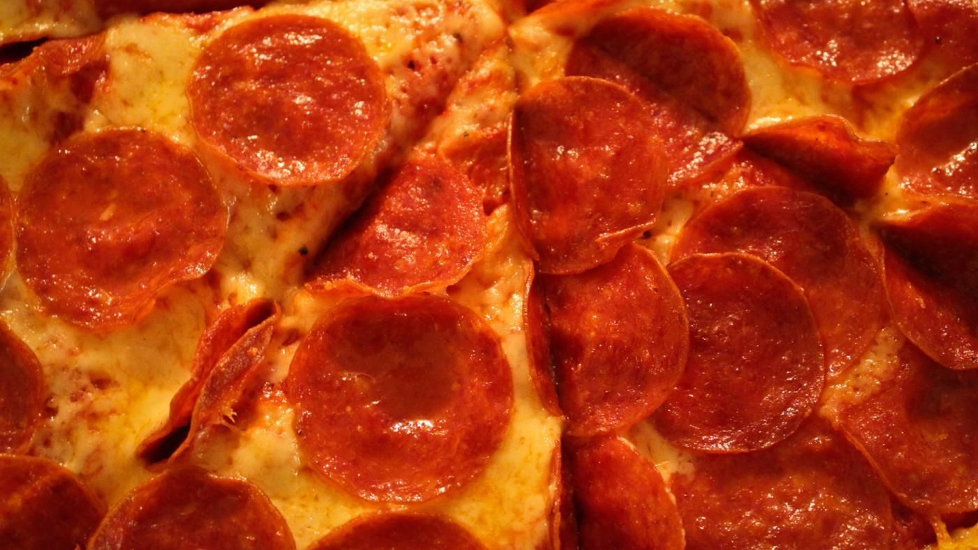 Pepperoni Pizza Calories
 How Many Calories Are in a Slice of Pepperoni Pizza