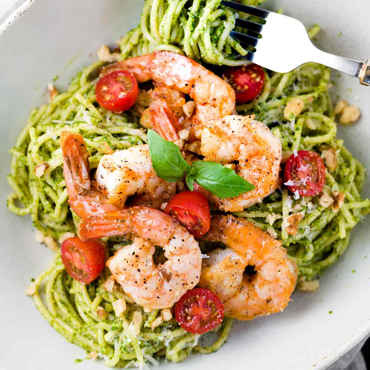 Pesto Shrimp Pasta
 30 Minute Pesto Shrimp Pasta Recipe