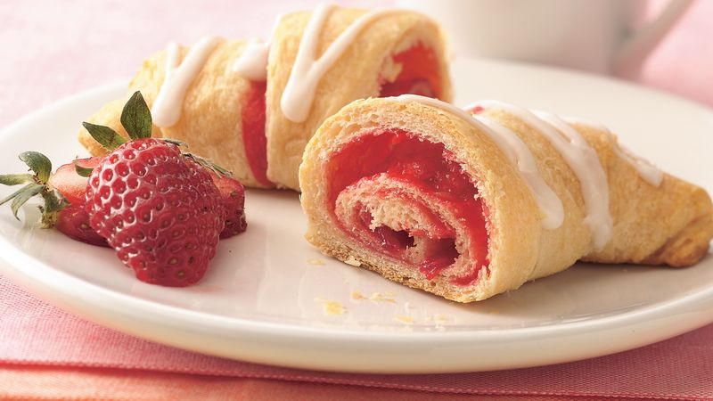 Pillsbury Crescent Roll Breakfast Recipes
 Strawberry Breakfast Crescents recipe from Betty Crocker
