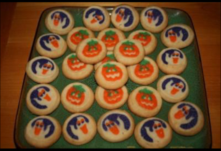 Pillsbury Halloween Cookies
 HALLOWEEN COOKIES WITH PUMPKINS OR GHOSTS ON THEM on The Hunt