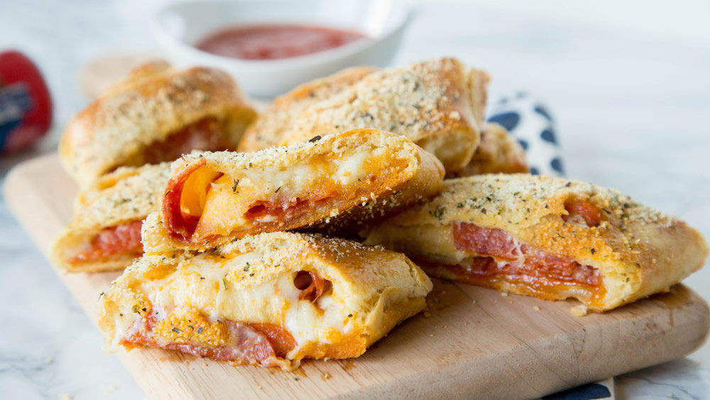 Pillsbury Pizza Dough Recipes
 Pepperoni Pizza Bread recipe from Pillsbury