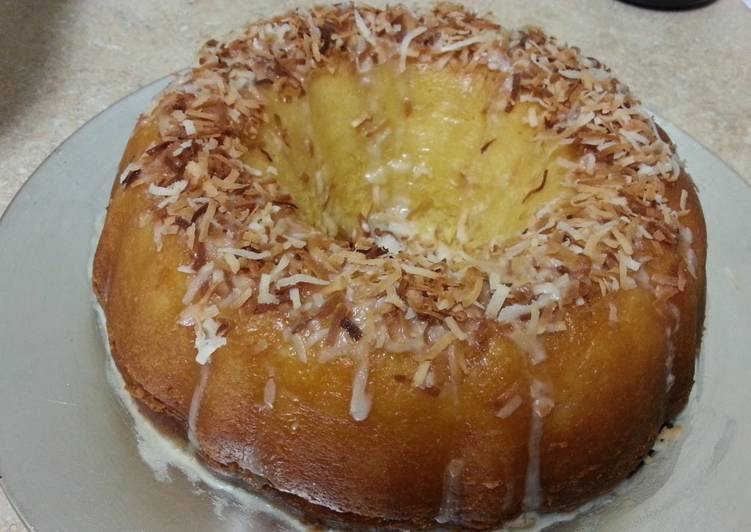 Pineapple Rum Cake
 Island pineapple coconut rum cake Recipe by kathyeon