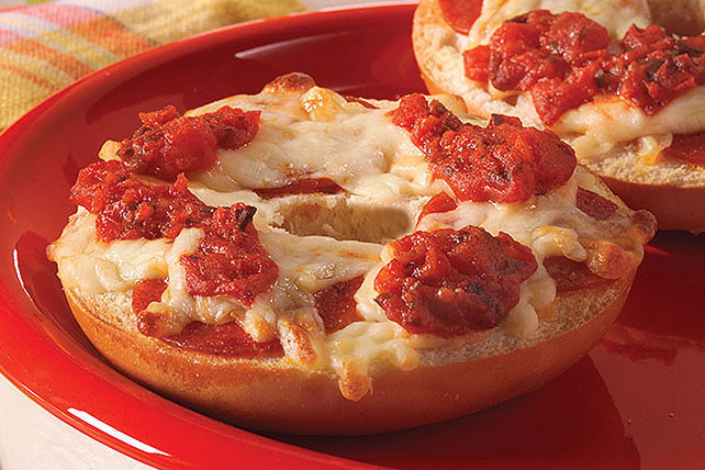 Pizza Bagels Recipe
 Kids ly Pepperoni Pizza Bagels Kraft Recipes