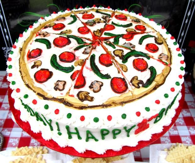 Pizza Birthday Cake
 pizza party cake Food Party Pinterest