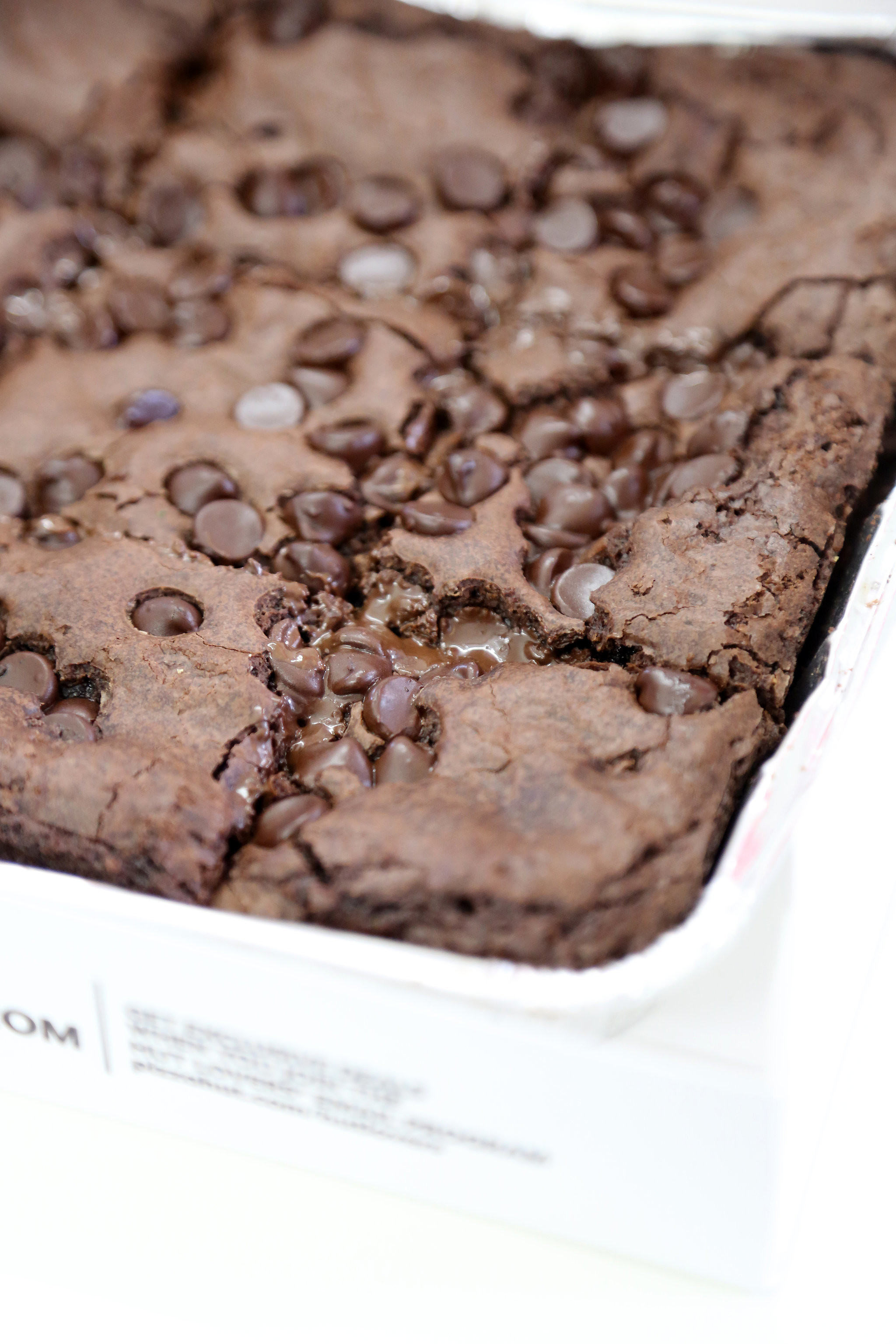 Pizza Hut Brownies
 Pizza Hut Hershey s Brownies Review