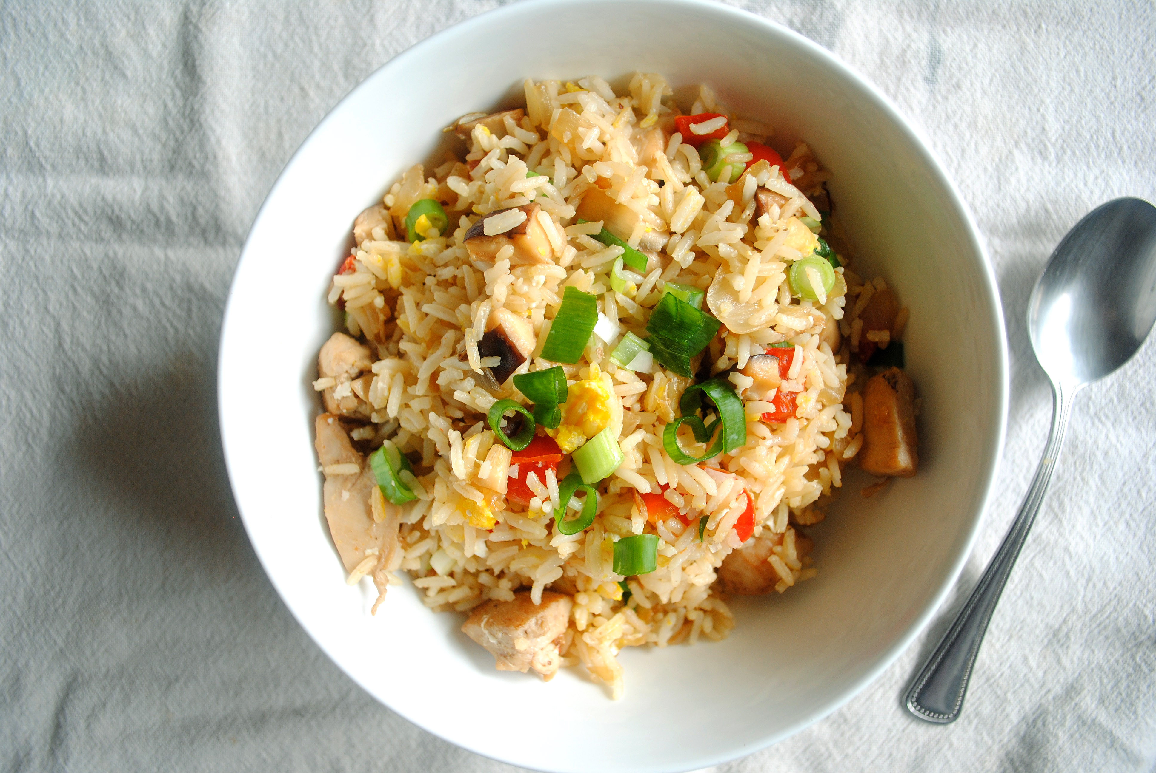 Рис с овощами пп. Фрайд Райс. Chicken Fried Rice. Braised Rice with Chicken китайский рис. Fried Rice (Chǎofàn).