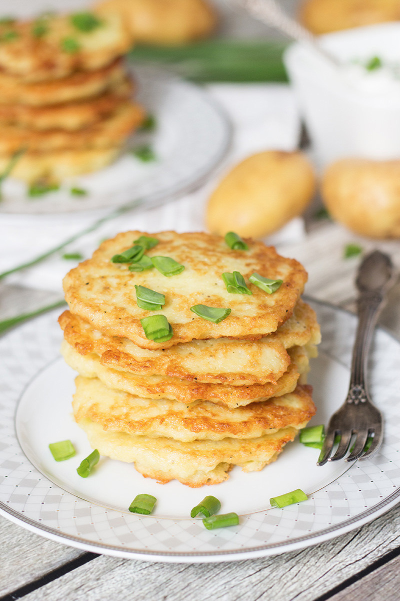 Polish Potato Pancakes
 Polish Potato Pancakes w Sour Cream & Chives