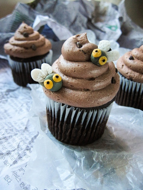 Poop Emoji Cupcakes
 Best 25 Poop cake ideas on Pinterest