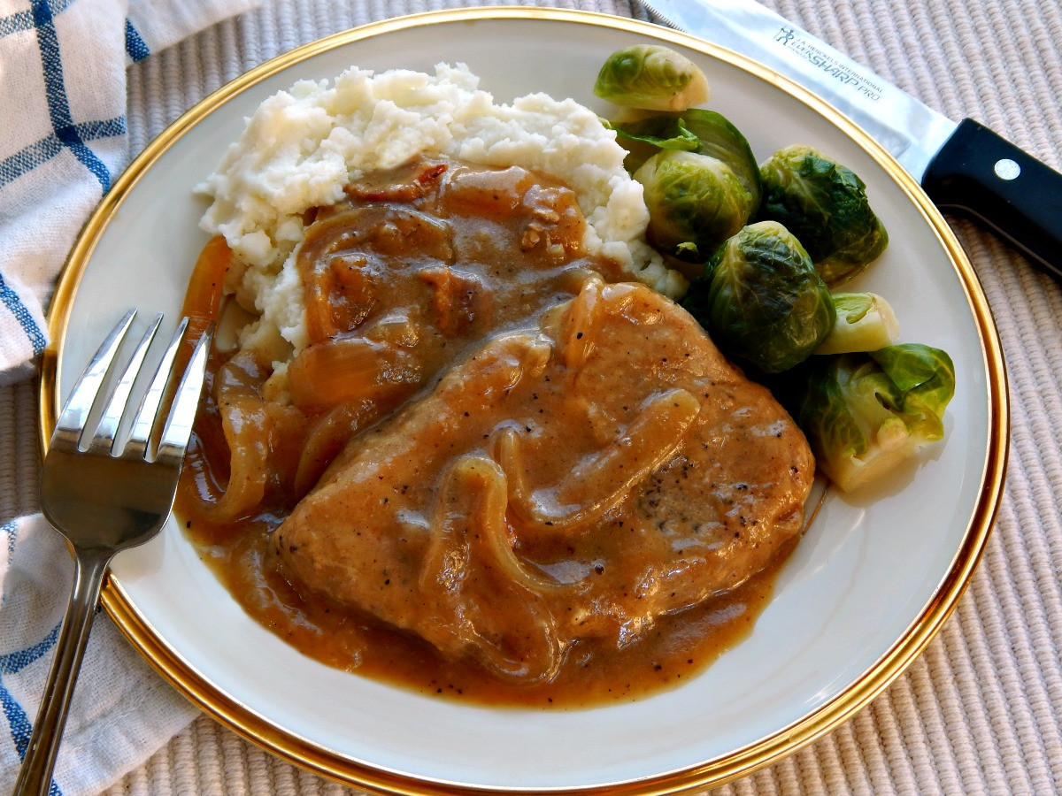 Pork Chop Gravy
 Smothered Pork Chops in ion Gravy