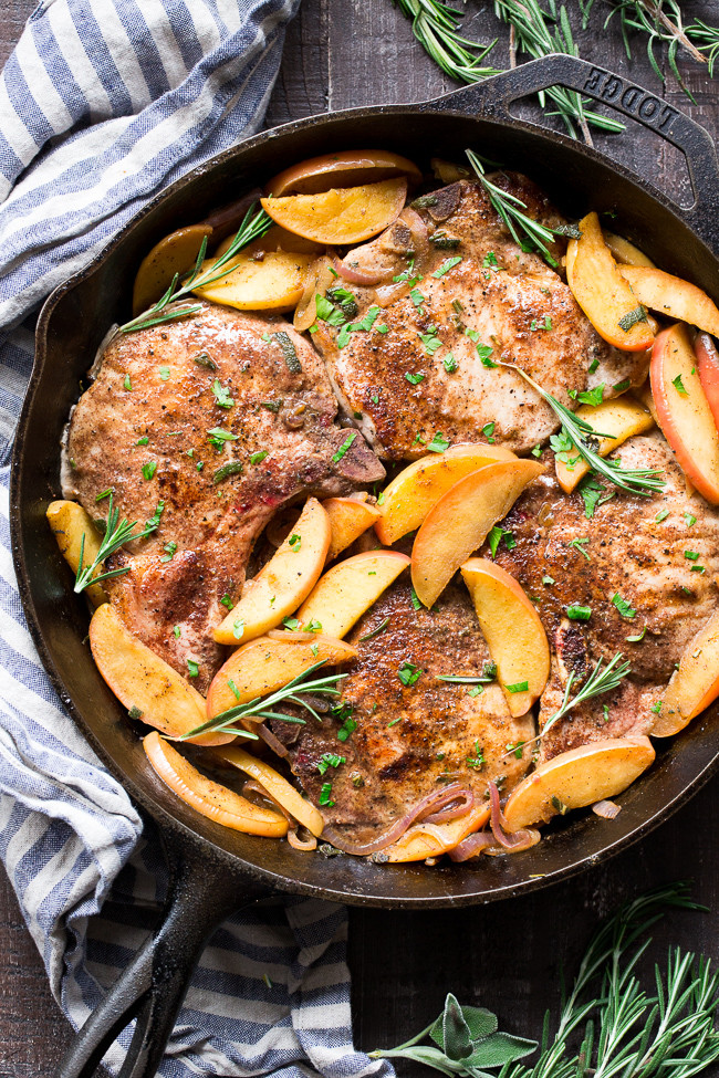 Pork Chops And Apples Recipe
 e Skillet Pork Chops with Apples Paleo Whole30