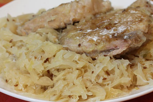 Pork Chops And Sauerkraut
 Pork Chops and Sauerkraut in Crockpot With ions and