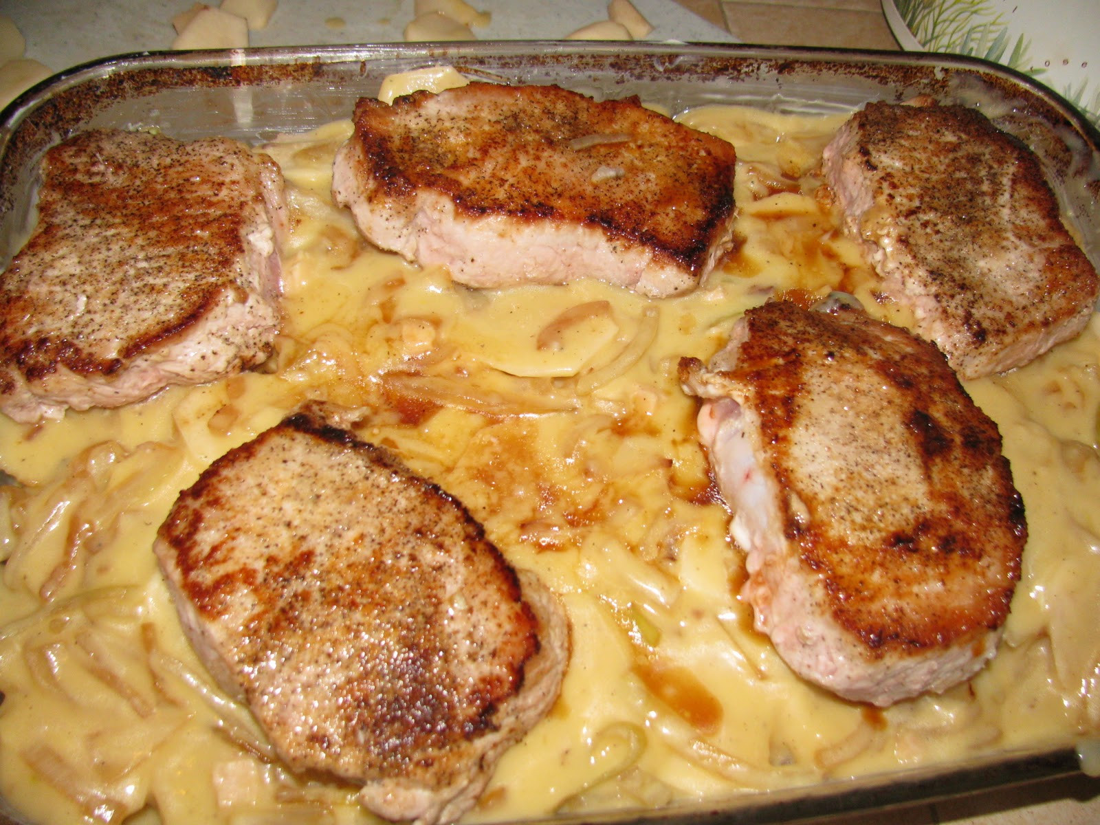 Pork Chops And Scalloped Potatoes
 Fix it and For it Pork Chop Bake