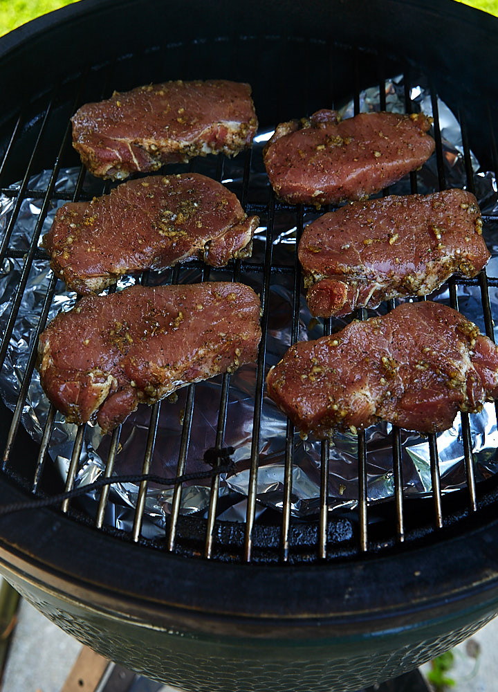 Pork Chops Temperature
 Smoked Pork Chops Reverse Sear Method i FOOD Blogger