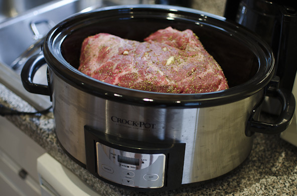 Pork Shoulder Roast Slow Cooker
 0DH1192 6