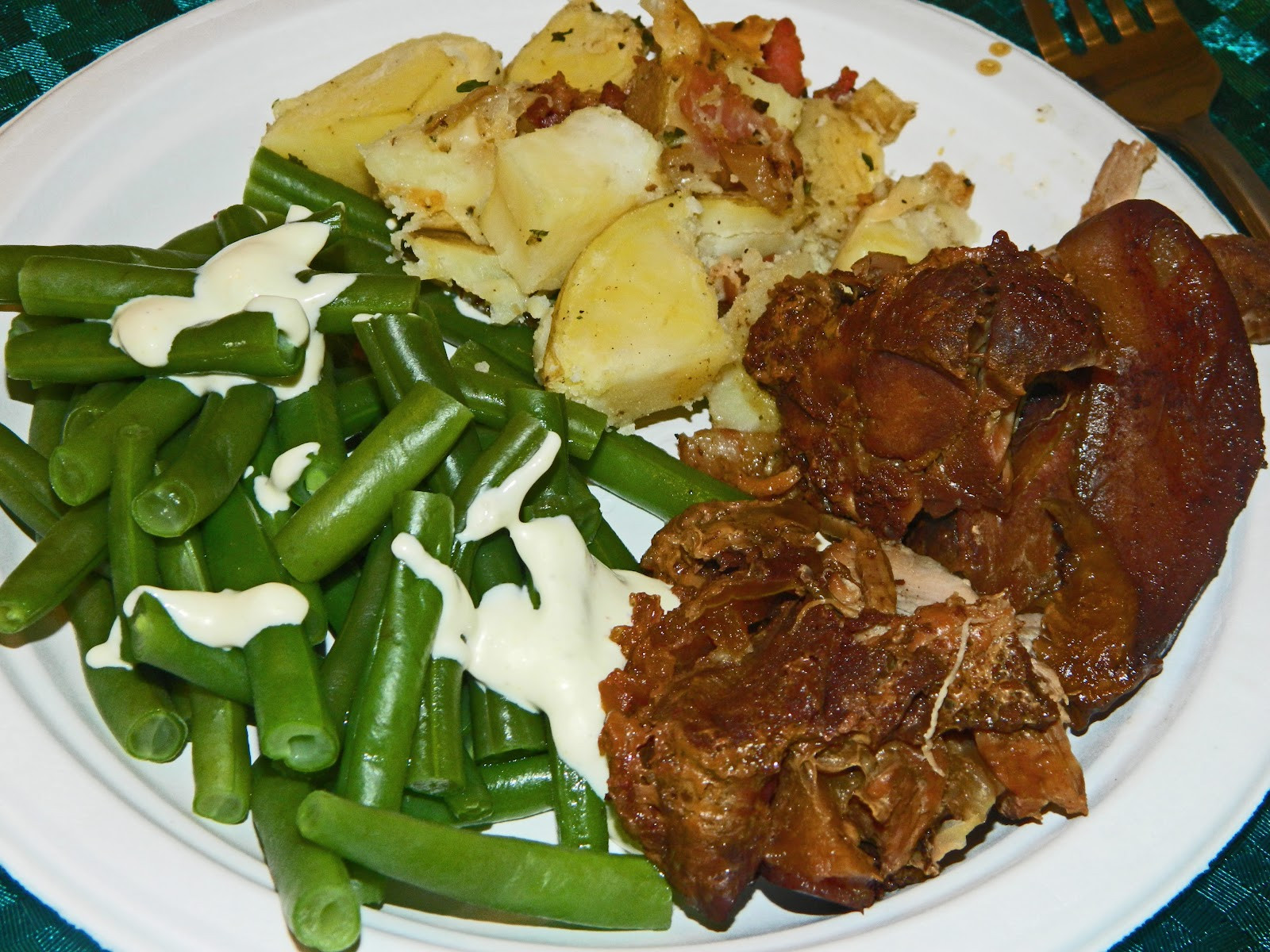 Pork Tenderloin Sides
 Dancing in the Kitchen CROCK POT Apple Honey Pork Loin