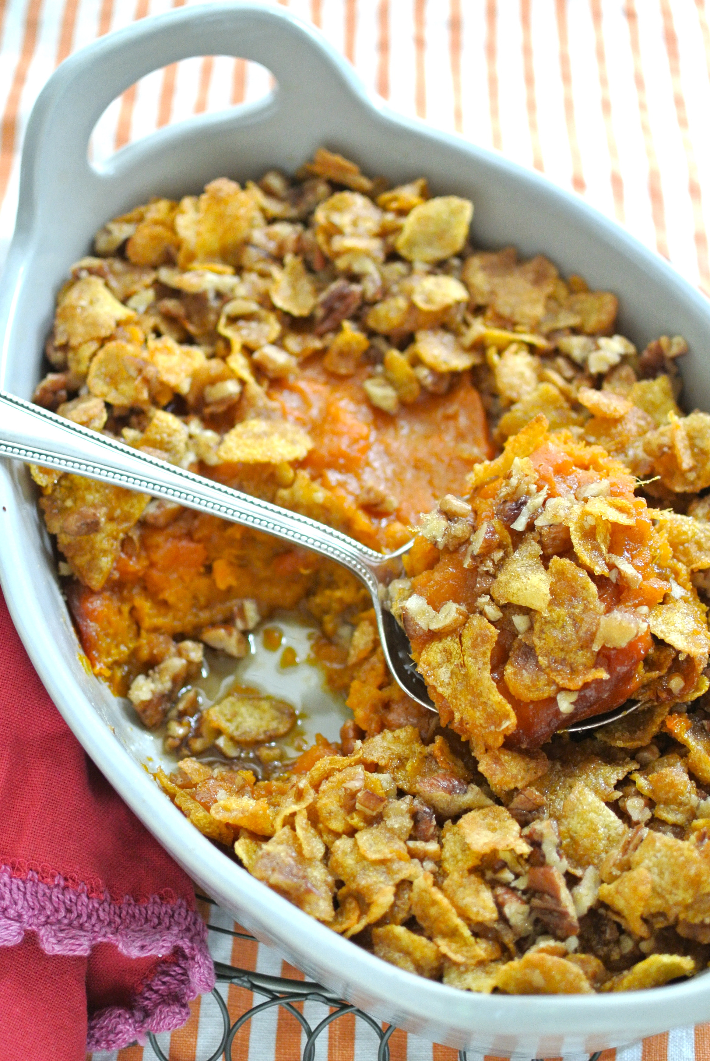 Potato Casserole With Corn Flakes
 Sweet Potato Casserole with Crunchy Corn Flake Topping