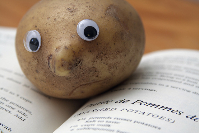 Potato With Eyes
 When boys flirt with me I turn into a potato ask bros