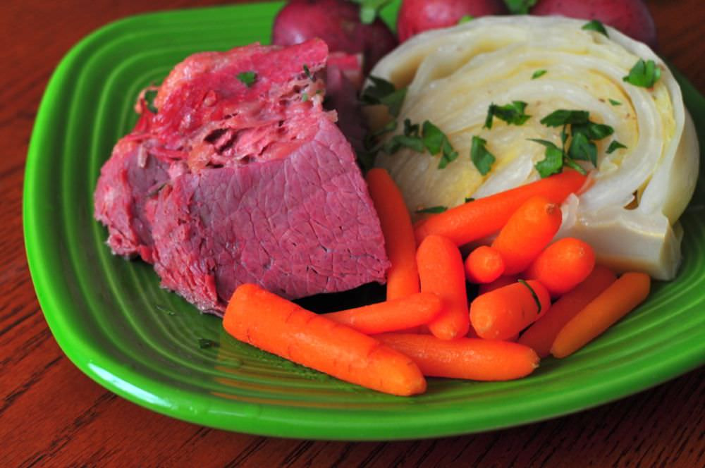 Pressure Cooker Corned Beef And Cabbage
 Pressure Cooker Corned Beef and Cabbage Dad Cooks Dinner