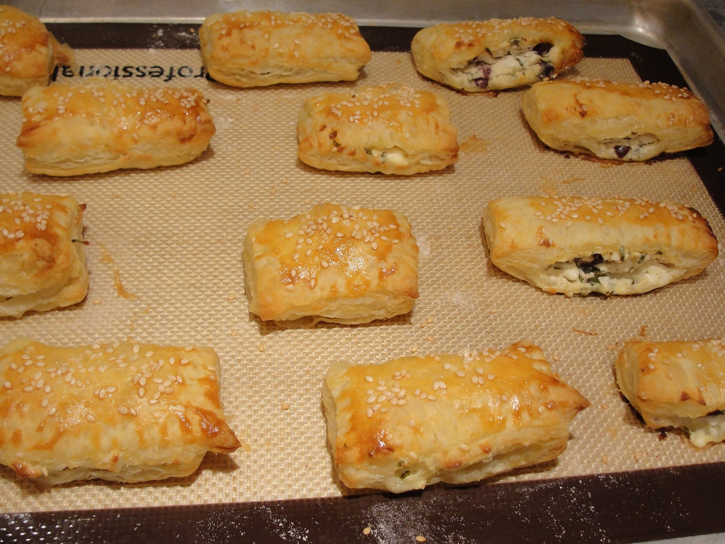 Puff Pastry Appetizers With Cream Cheese
 cheese puff pastry appetizers