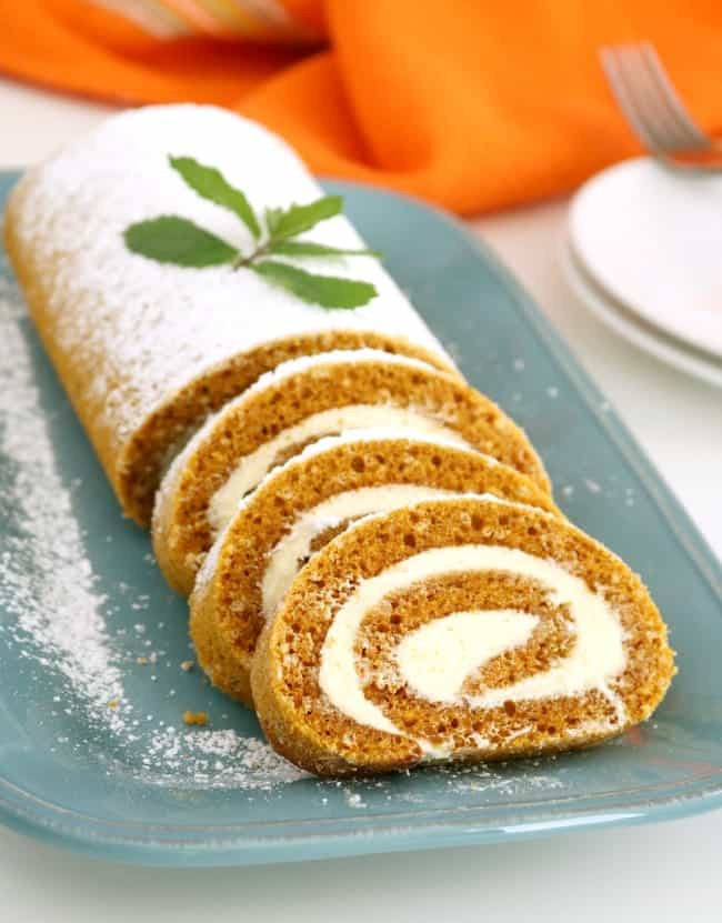 Pumpkin Cake Roll
 Pumpkin Roll Cake with Buttercream Filling