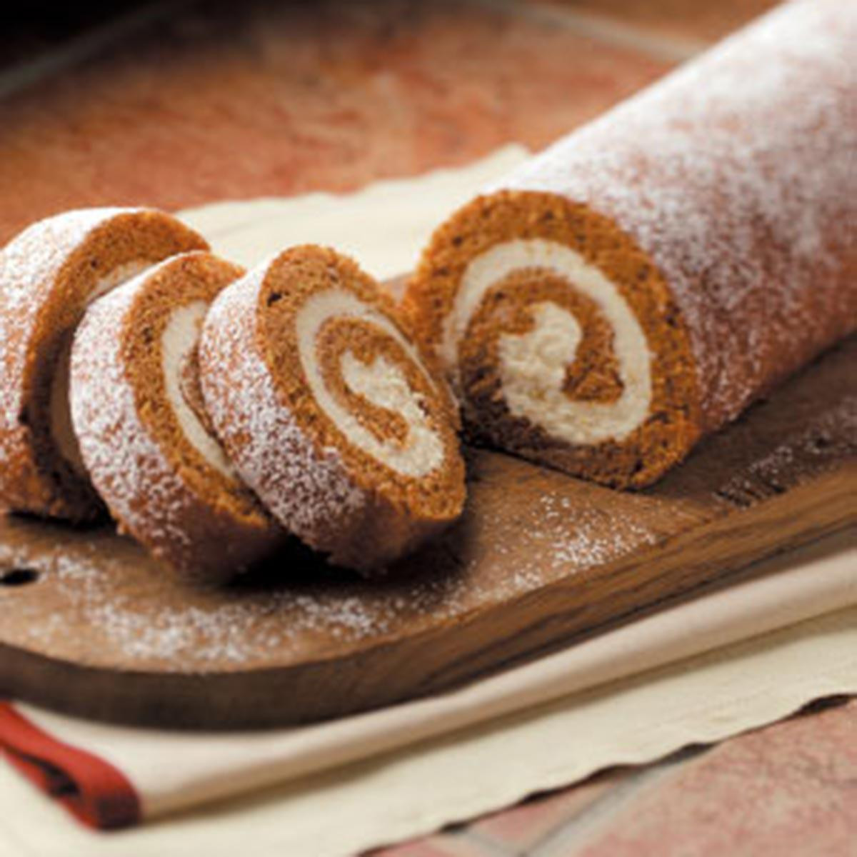 Pumpkin Cake Roll
 Favorite Pumpkin Cake Roll Recipe