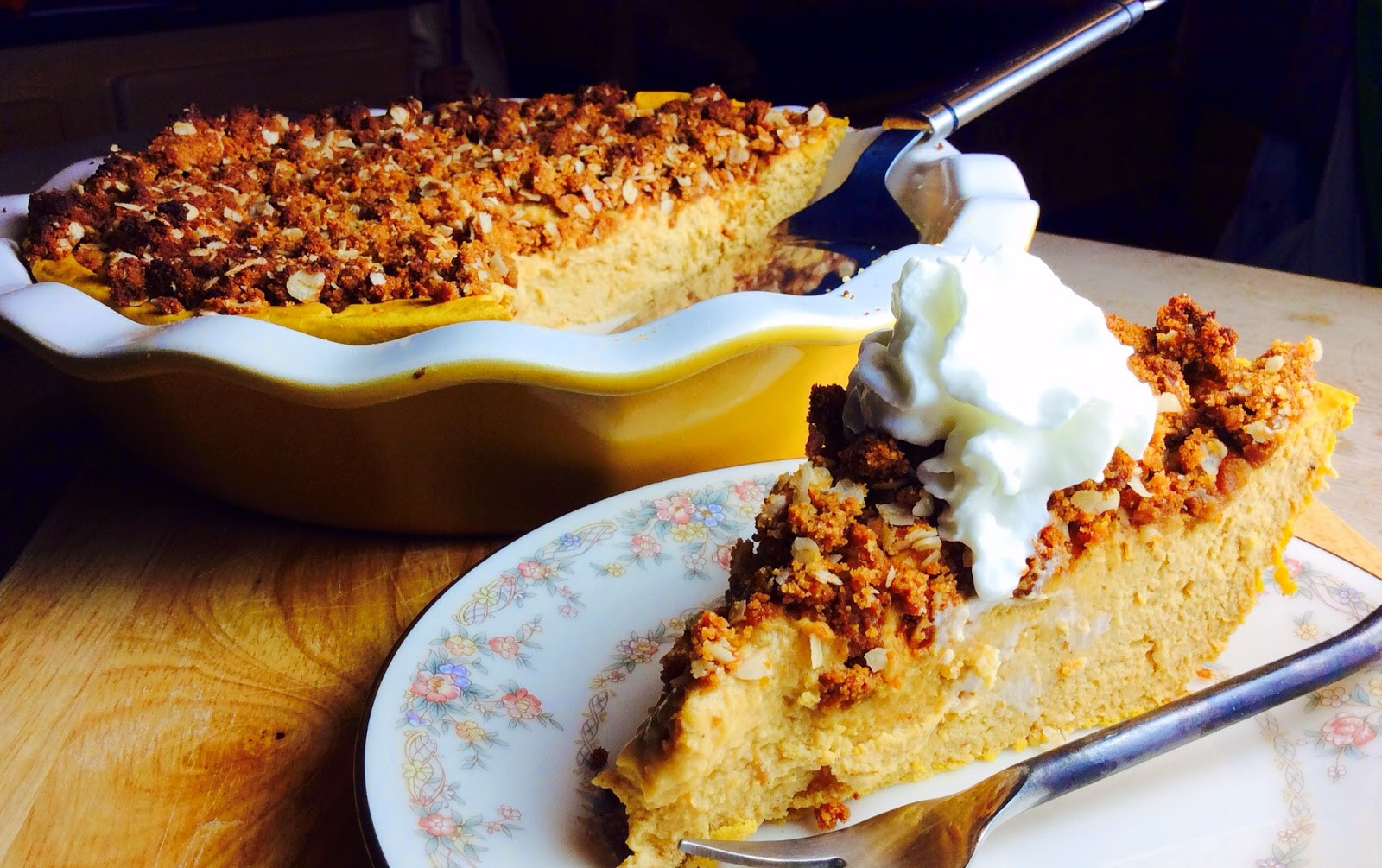 Pumpkin Mousse Pie
 Food Fitness by Paige Pumpkin Mousse Pie