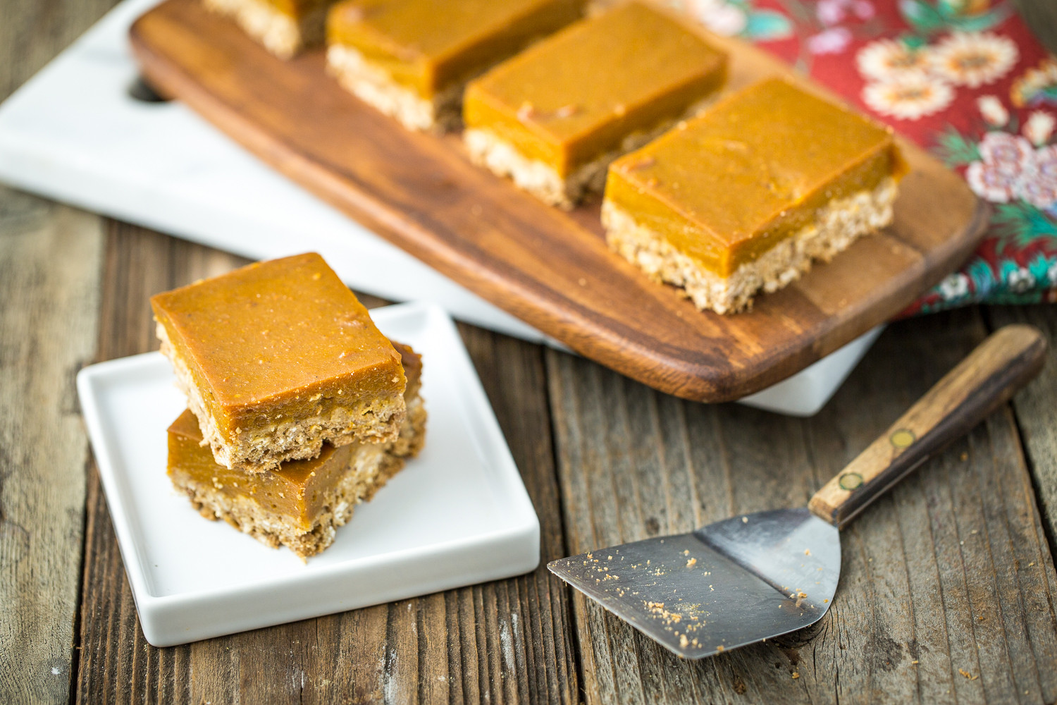 Pumpkin Pie Bars
 Oatmeal Pumpkin Pie Bars