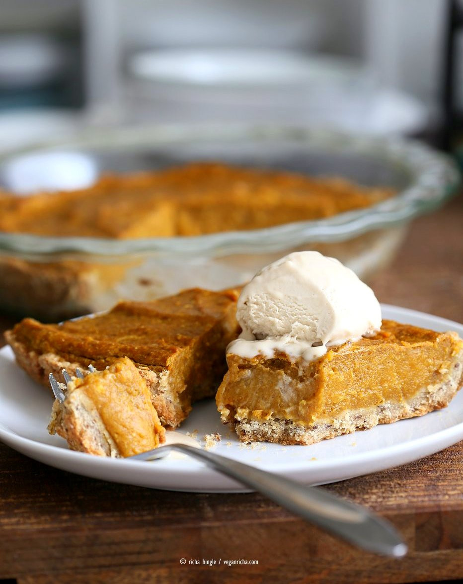 Pumpkin Pie With Coconut Milk
 vegan pumpkin pie with coconut milk