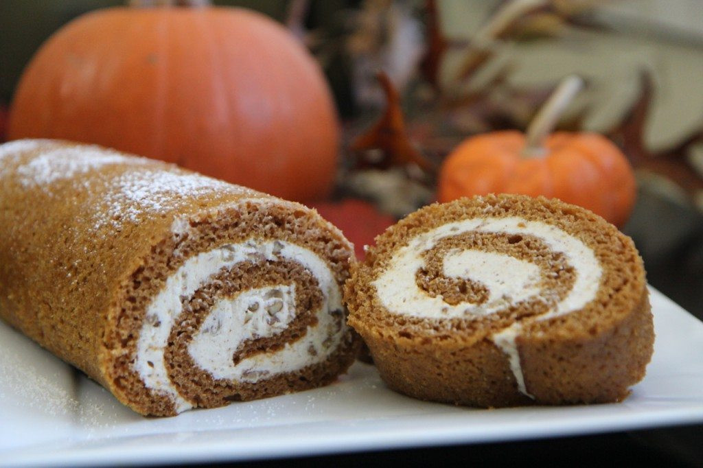 Pumpkin Roll Cake
 Easy Pumpkin Cake Roll Recipe