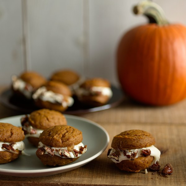 Pumpkin Whoopie Pies
 Pumpkin Whoopie Pies recipe