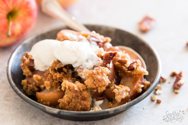 Quick Apple Dessert
 Quick Apple Crisp made from scratch with oatmeal topping