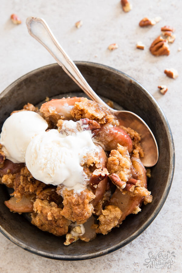 Quick Apple Desserts
 Quick Apple Crisp made from scratch with oatmeal topping