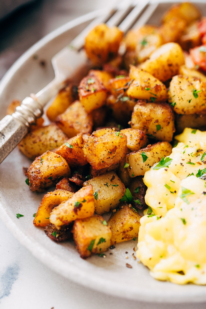 Quick Breakfast Potatoes
 Easy Skillet Breakfast Potatoes Recipe